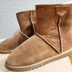 Roxy Renton Sheepskin Boots Size 7.5